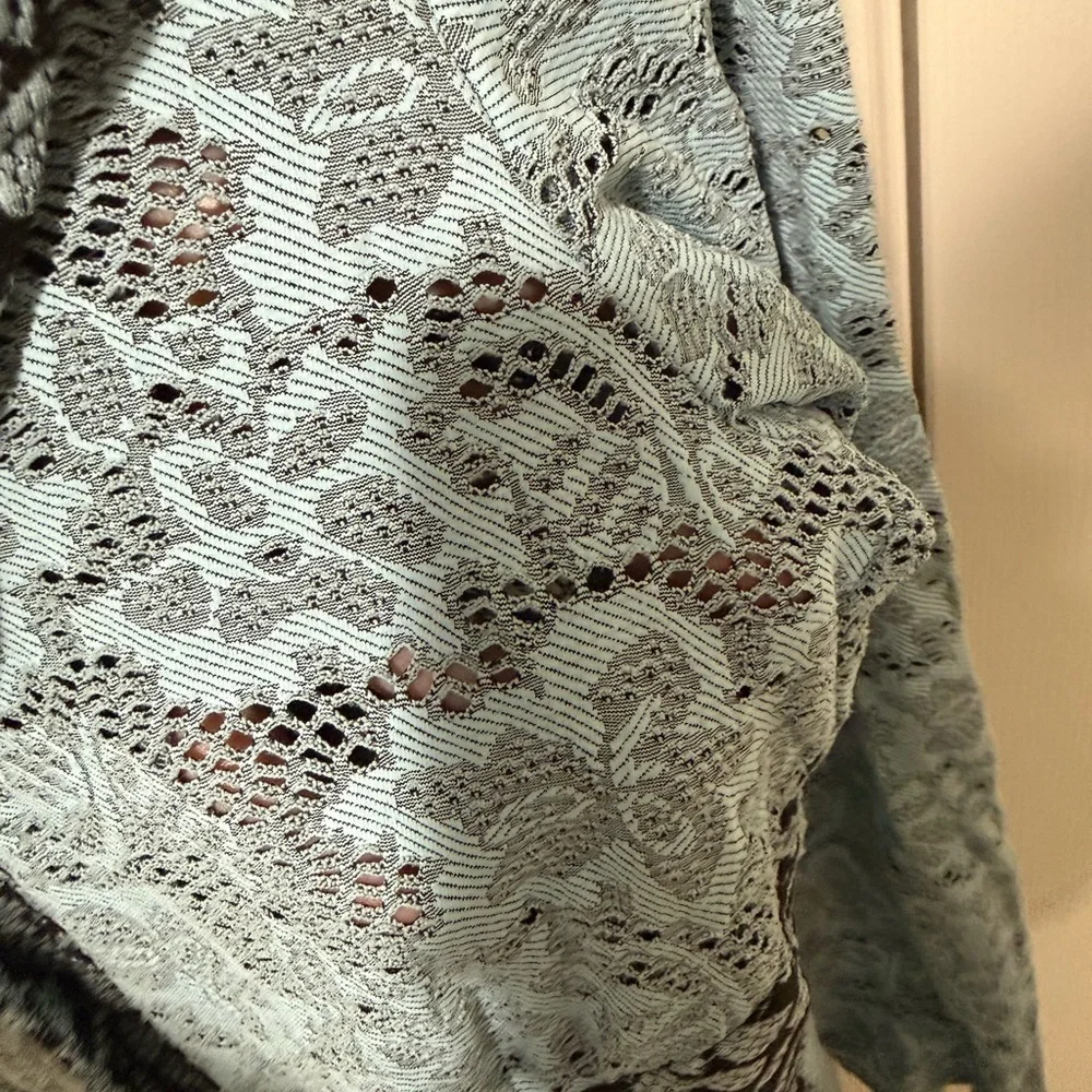 Elegant Floral Lace Blazer in Black and Blue